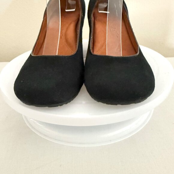 Gentle Souls Wedge Pumps Size 8.5M Black Suede Leather Upper Classic Comfort Sty - Picture 9 of 15